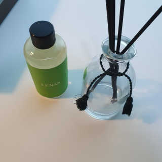 레나스 프리미엄 아로마 디퓨저 200ml  [1SET] — 5점을 준 리뷰어가 2020년 8월 올린 사용 사진
