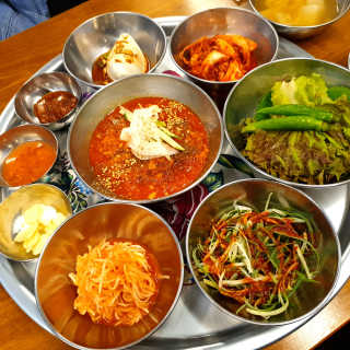 [동네맛집족발] 4개 족발 중 택1 — 4.5점을 준 리뷰어가 2020년 7월 올린 사용 사진