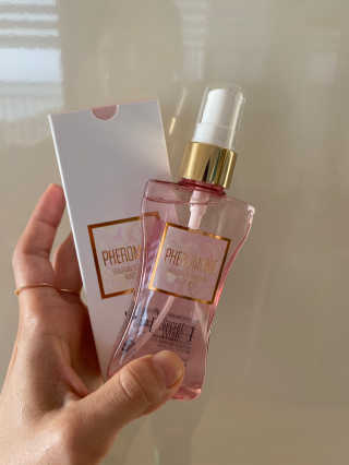레드컨테이너 페로몬향 퍼퓸 바디미스트 80ml — 3점을 준 리뷰어가 2020년 4월 올린 사용 사진