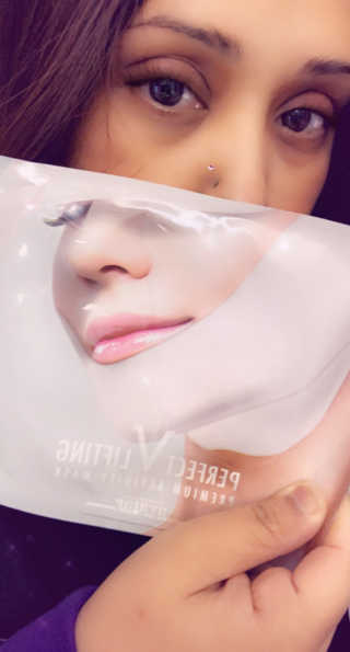 아 바자르 퍼펙트 브이 리프팅 프리미엄 액티비티 마스크 — 5점을 준 리뷰어가 2020년 12월 올린 사용 사진