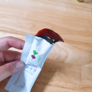 유유네이처 머빈스 젤리 레드비트 콜라겐 — 5점을 준 리뷰어가 2020년 6월 올린 사용 사진