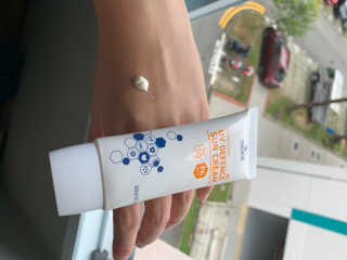 트리티스 SG_[TREATIS] UV Defence Sun Cream — 4.5점을 준 리뷰어가 2020년 12월 올린 사용 사진