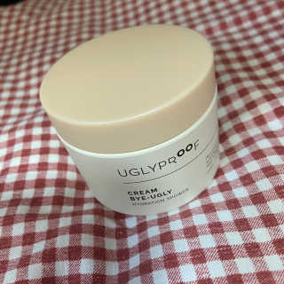 어글리프루프 크림 바이어글리 하이드레이션 샤워 50ml — 5점을 준 리뷰어가 2020년 10월 올린 사용 사진
