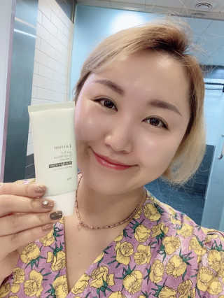 [루런트] 약산성 듀얼 블럭 크림 — 3점을 준 리뷰어가 2020년 5월 올린 사용 사진