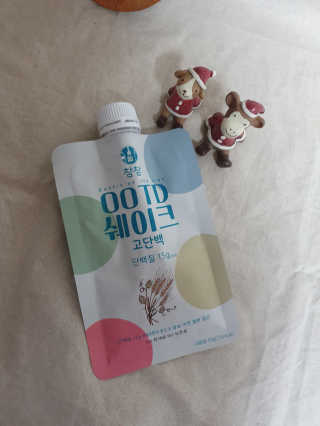[꾸콤] 참참 OOTD쉐이크 고단백 일주일세트 50g x 5 — 5점을 준 리뷰어가 2020년 11월 올린 사용 사진