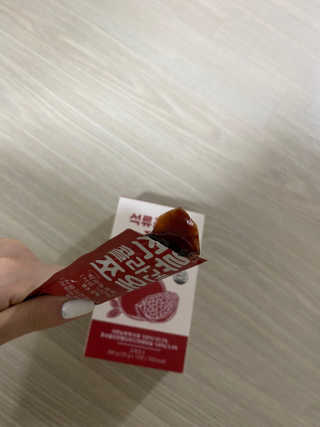 조은약초 석류콜라겐 석류즙 석류쪼옥 젤리 스틱 15포 x 20g — 5점을 준 리뷰어가 2020년 8월 올린 사용 사진