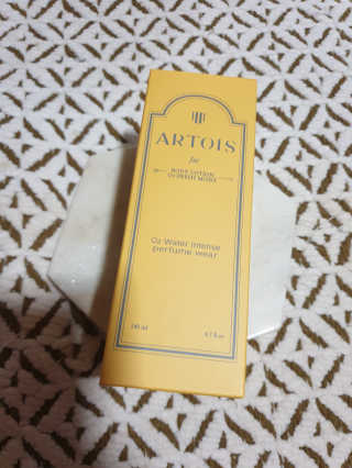 아르투아 ARTOIS 꽃밭에 누운듯 은은한 꽃향기, 아르투아 자르 바디로션 — 5점을 준 리뷰어가 2020년 7월 올린 사용 사진