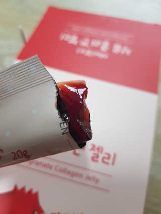 365더건강 에버뷰티 석류콜라겐 젤리 — 5점을 준 리뷰어가 2020년 5월 올린 사용 사진