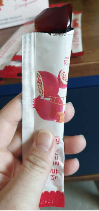 365더건강 에버뷰티 석류콜라겐 젤리 — 5점을 준 리뷰어가 2020년 6월 올린 사용 사진