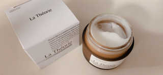 La Theorie Hydrating Ingredients | 하이드레이팅 인그레이디언츠 — 5점을 준 리뷰어가 2020년 5월 올린 사용 사진