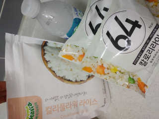 이룸푸드 냉동 컬리플라워 라이스 340g 1팩+칼로리라이스210g 1팩 — 5점을 준 리뷰어가 2020년 4월 올린 사용 사진