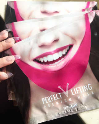 아바 하르 퍼펙트 V 리프팅 프리미엄 마스크 — 2.5점을 준 리뷰어가 2020년 11월 올린 사용 사진