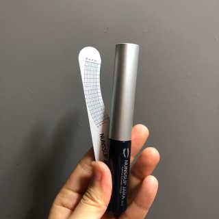 닥터존스킨 눈썹자라 — 4점을 준 리뷰어가 2020년 8월 올린 사용 사진