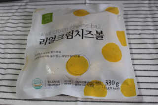 가치식탁 리얼치즈스틱, 리얼크림치즈볼 — 5점을 준 리뷰어가 2020년 9월 올린 사용 사진