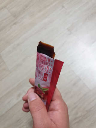 헬스업_쁘띠쁘띠석류콜라겐젤리_20g x 14포 — 5점을 준 리뷰어가 2020년 10월 올린 사용 사진