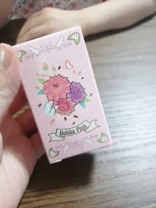 꼬메맘마 네이처 달리아핑크 립컬러 — 4점을 준 리뷰어가 2020년 4월 올린 사용 사진
