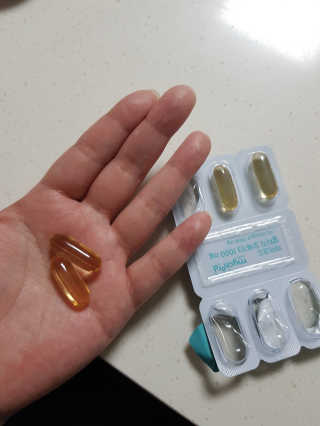JW중외제약 마이코드 알티지 오메가3 1000 mg — 4점을 준 리뷰어가 2020년 7월 올린 사용 사진