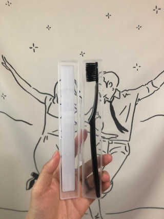 the naked object 디블랙팩치약 디블랙칫솔 세트 — 3점을 준 리뷰어가 2020년 4월 올린 사용 사진