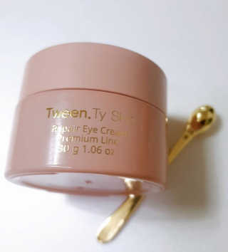 Tween.Ty Skin 트웬티스킨 리페어 아이크림 프리미엄 라인 — 5점을 준 리뷰어가 2020년 12월 올린 사용 사진