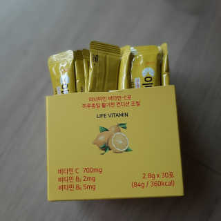 이너미인 VITAMIN-C 700 — 5점을 준 리뷰어가 2020년 8월 올린 사용 사진