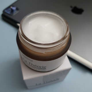 La Theorie Hydrating Ingredients | 하이드레이팅 인그레이디언츠 — 5점을 준 리뷰어가 2020년 5월 올린 사용 사진