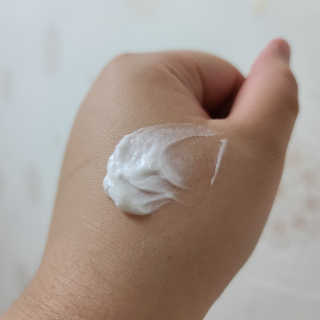인그람스 캠퍼 크림 오리지널 300ml — 4점을 준 리뷰어가 2020년 4월 올린 사용 사진