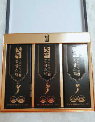 헬스업_천명진프리미엄홍삼스틱_10ml x 30포 — 5점을 준 리뷰어가 2020년 10월 올린 사용 사진