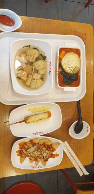 죠스떡볶이 [죠스푸드] 짜빠떡볶이+떡또그+범벅만두 신메뉴 3종 — 4점을 준 리뷰어가 2020년 4월 올린 사용 사진