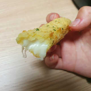 가치식탁 리얼치즈스틱, 리얼크림치즈볼 — 4점을 준 리뷰어가 2020년 10월 올린 사용 사진