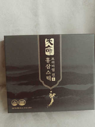 헬스업_천명진프리미엄홍삼스틱_10ml x 30포 — 5점을 준 리뷰어가 2020년 10월 올린 사용 사진