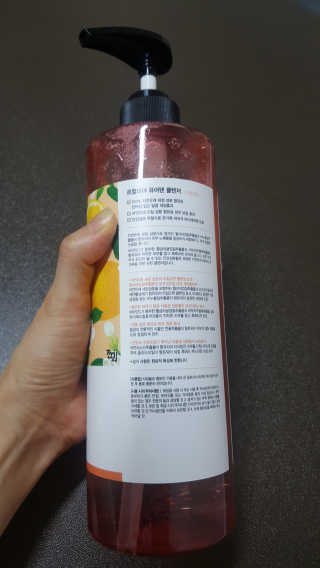 르퀼라야 퓨어텐 올인원 클렌저 810ml 1개 — 4.5점을 준 리뷰어가 2020년 7월 올린 사용 사진