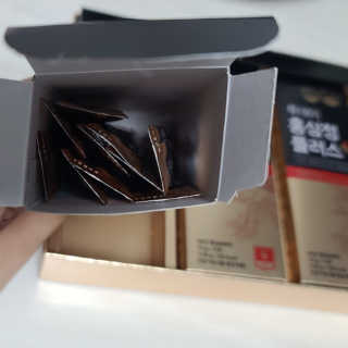 서울약사신협_투데이홍삼정플러스스틱_10g x 30포 — 5점을 준 리뷰어가 2020년 11월 올린 사용 사진