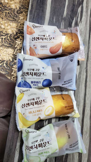 [델포유] 오븐에 구운 십센치 파운드 케이크 10개세트 — 2점을 준 리뷰어가 2020년 12월 올린 사용 사진
