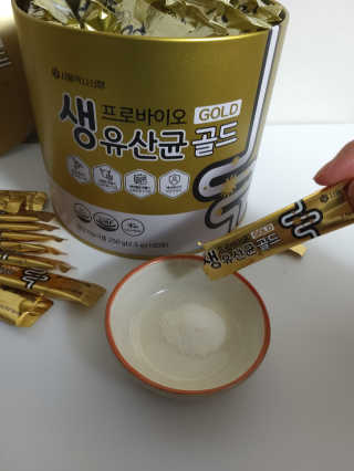 서울약사신협_프로바이오생유산균골드_2.5x100포 — 5점을 준 리뷰어가 2020년 6월 올린 사용 사진