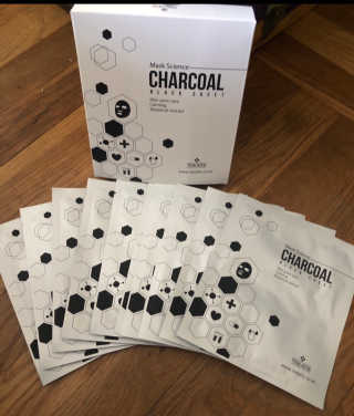 트리티스 [Treatis] Facial Sheet Mask — 2점을 준 리뷰어가 2020년 11월 올린 사용 사진