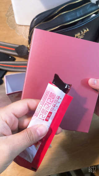 헬스업_쁘띠쁘띠석류콜라겐젤리_20g x 14포 — 5점을 준 리뷰어가 2020년 11월 올린 사용 사진