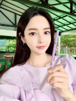 [블랙루즈] 하프하드 드로잉 마스터 아이브로우 3종 — 5점을 준 리뷰어가 2020년 8월 올린 사용 사진