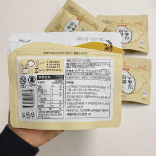 [꾸콤] 참참 전통 찹쌀 누룽지 일주일세트 60g x 5 — 4점을 준 리뷰어가 2020년 12월 올린 사용 사진