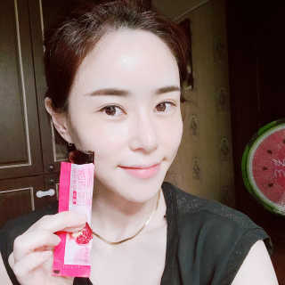 헬스업_쁘띠쁘띠석류콜라겐젤리_20g x 14포 — 4점을 준 리뷰어가 2020년 9월 올린 사용 사진