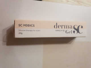 derma SC-Gel 더마에스씨 겔 20g — 4.5점을 준 리뷰어가 2020년 4월 올린 사용 사진