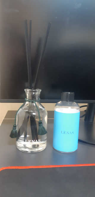 레나스 프리미엄 아로마 디퓨저 200ml  [1SET] — 5점을 준 리뷰어가 2020년 8월 올린 사용 사진