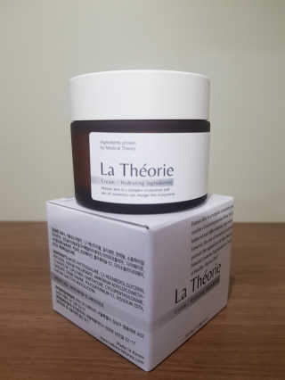 La Theorie Hydrating Ingredients | 하이드레이팅 인그레이디언츠 — 5점을 준 리뷰어가 2020년 5월 올린 사용 사진