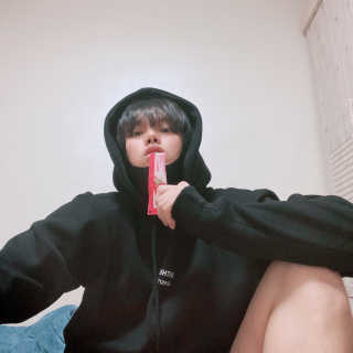 헬스업_쁘띠쁘띠석류콜라겐젤리_20g x 14포 — 5점을 준 리뷰어가 2020년 9월 올린 사용 사진