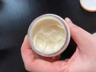어글리프루프 크림 바이어글리 하이드레이션 샤워 50ml — 5점을 준 리뷰어가 2020년 12월 올린 사용 사진