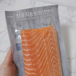 동원산업 항공직송 동원생연어_400g — 5점을 준 리뷰어가 2020년 4월 올린 사용 사진