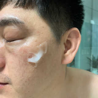 다슈코리아 다슈 맨즈 아쿠아 에너지 수분크림 — 5점을 준 리뷰어가 2020년 4월 올린 사용 사진