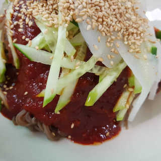 [해주냉면] 신천맛집 매운 비빔냉면 2인분 + 무절임 — 5점을 준 리뷰어가 2020년 5월 올린 사용 사진
