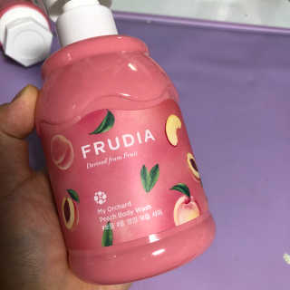 [후르디아] 복숭아 바디워시+바디에센스 세트 — 4점을 준 리뷰어가 2020년 9월 올린 사용 사진