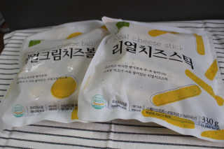 가치식탁 리얼치즈스틱, 리얼크림치즈볼 — 5점을 준 리뷰어가 2020년 9월 올린 사용 사진