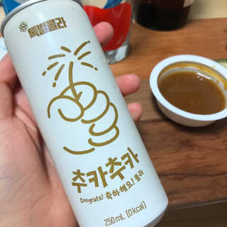 일화 No 슈가0Kcal 스테비아 톡별콜라 콤보팩 250mlX30 캔 — 4점을 준 리뷰어가 2020년 7월 올린 사용 사진